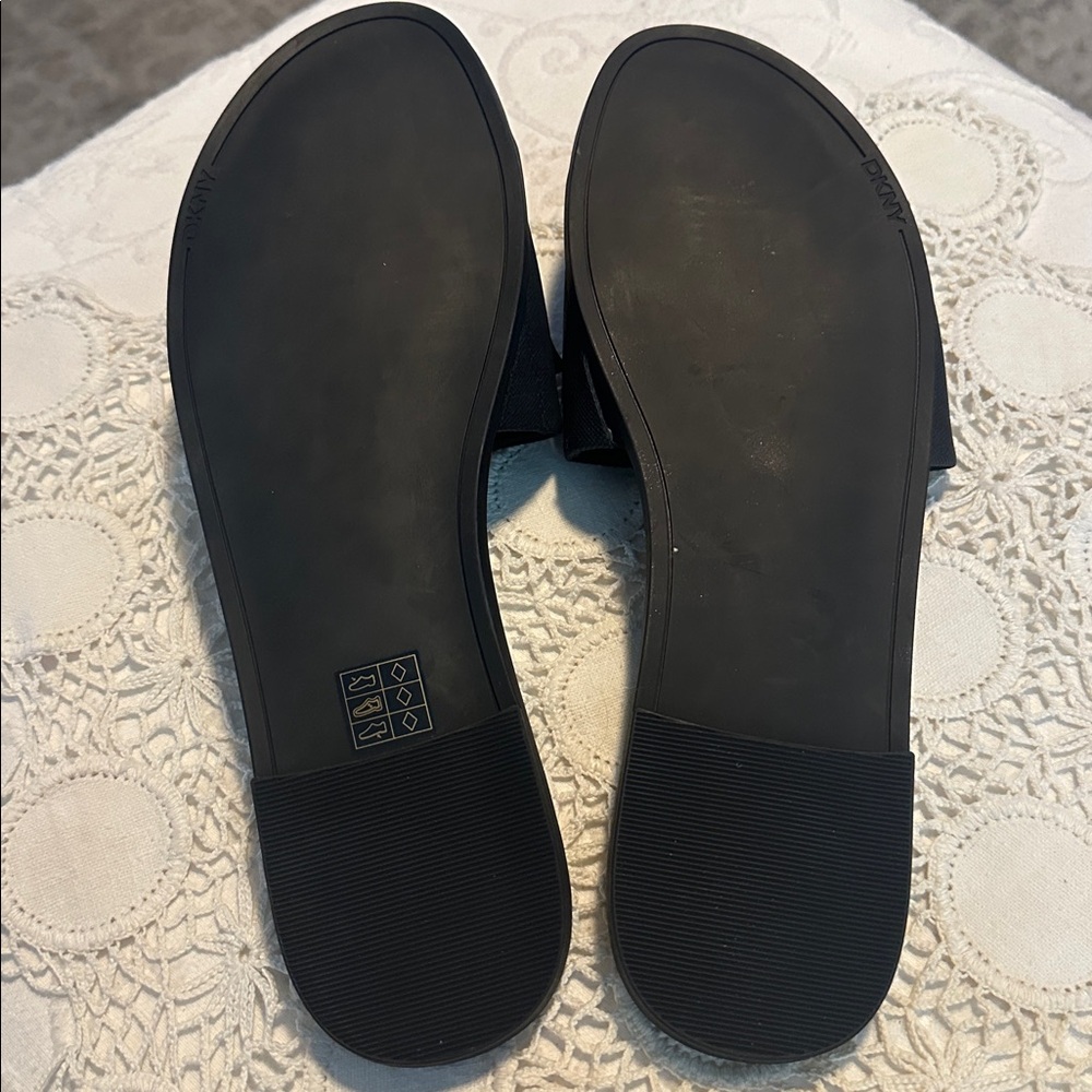 DKNY Black Women's Sandals - Picture 2 of 4